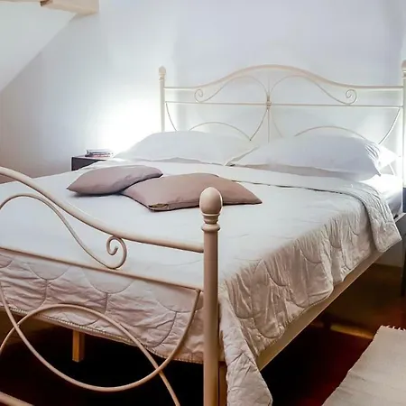 Roko's Place * Drniš